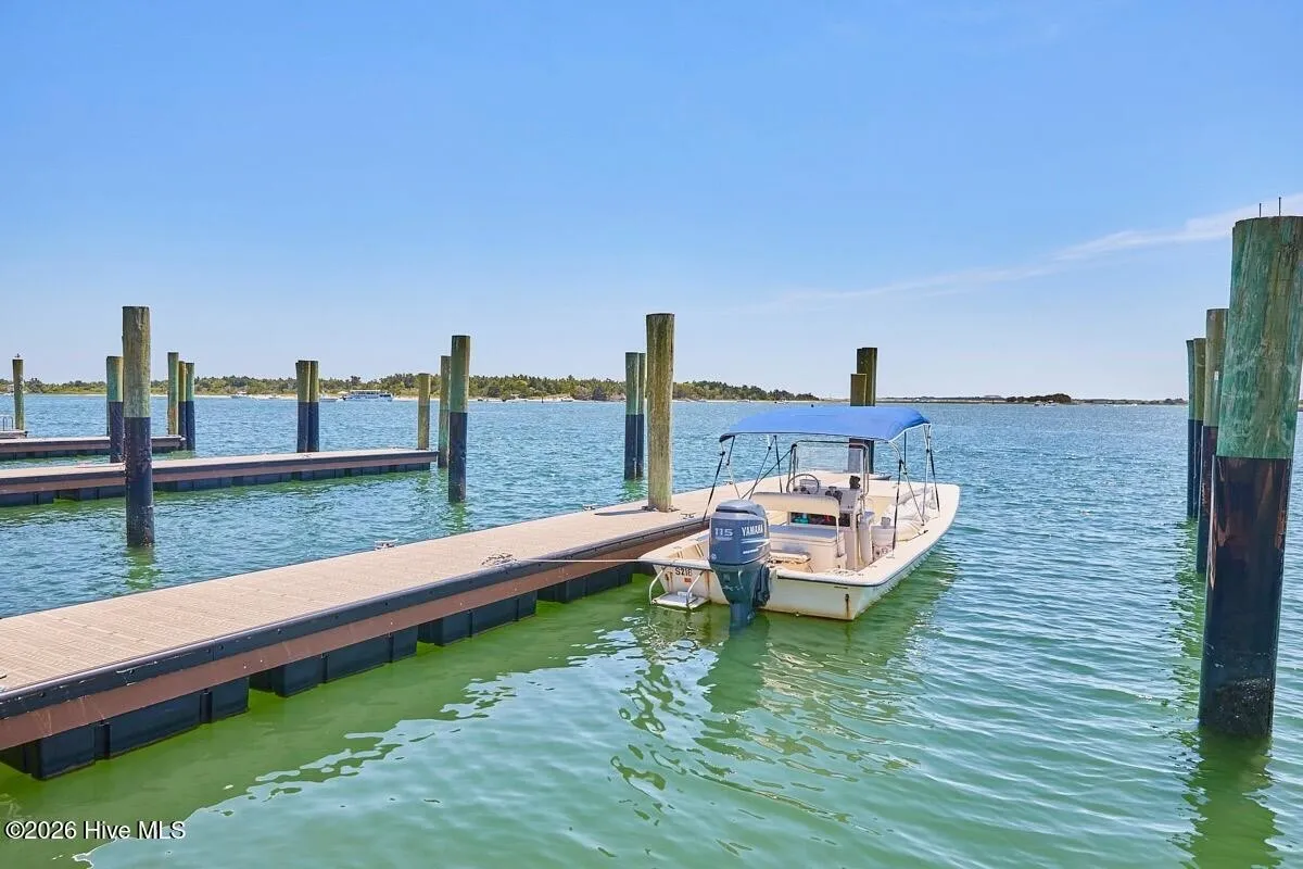 125 Front St, Beaufort, NC 28516-3