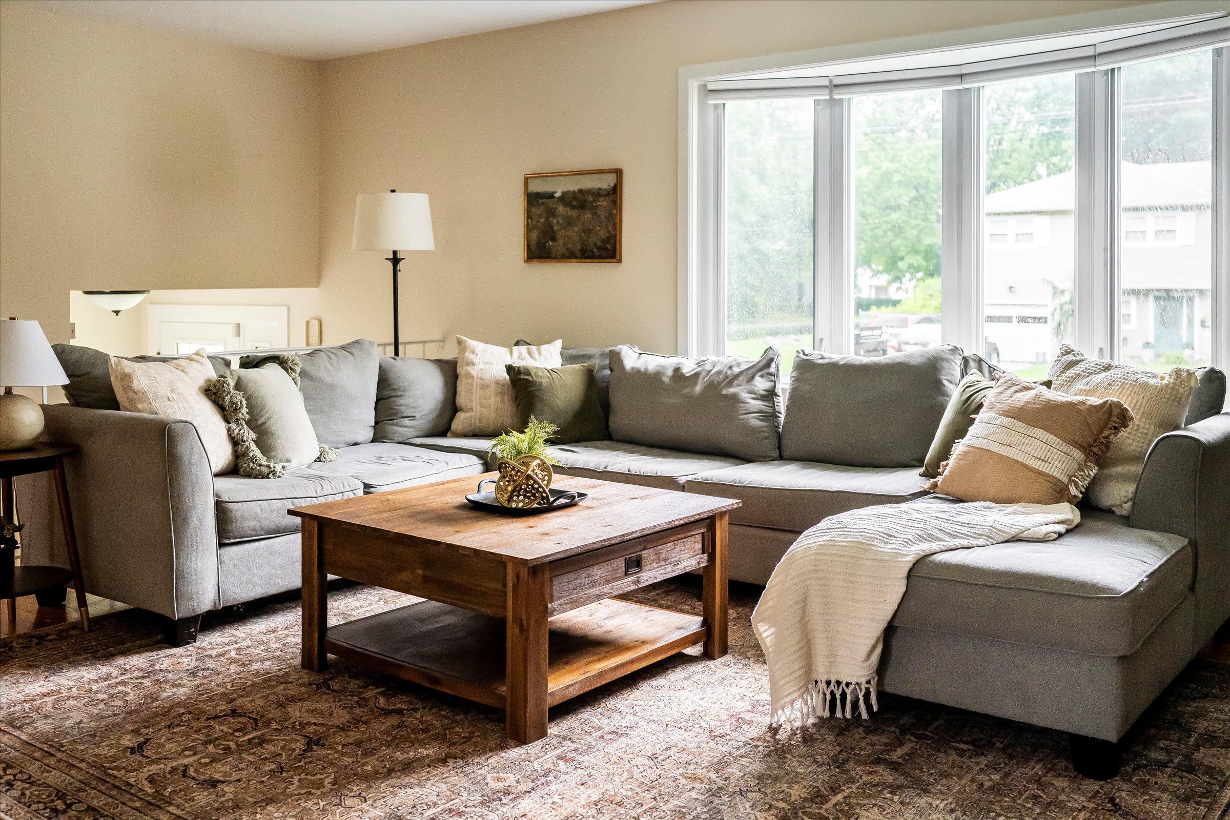 13-LS Living Rm