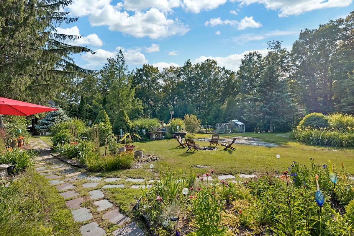 231 North Rd-100