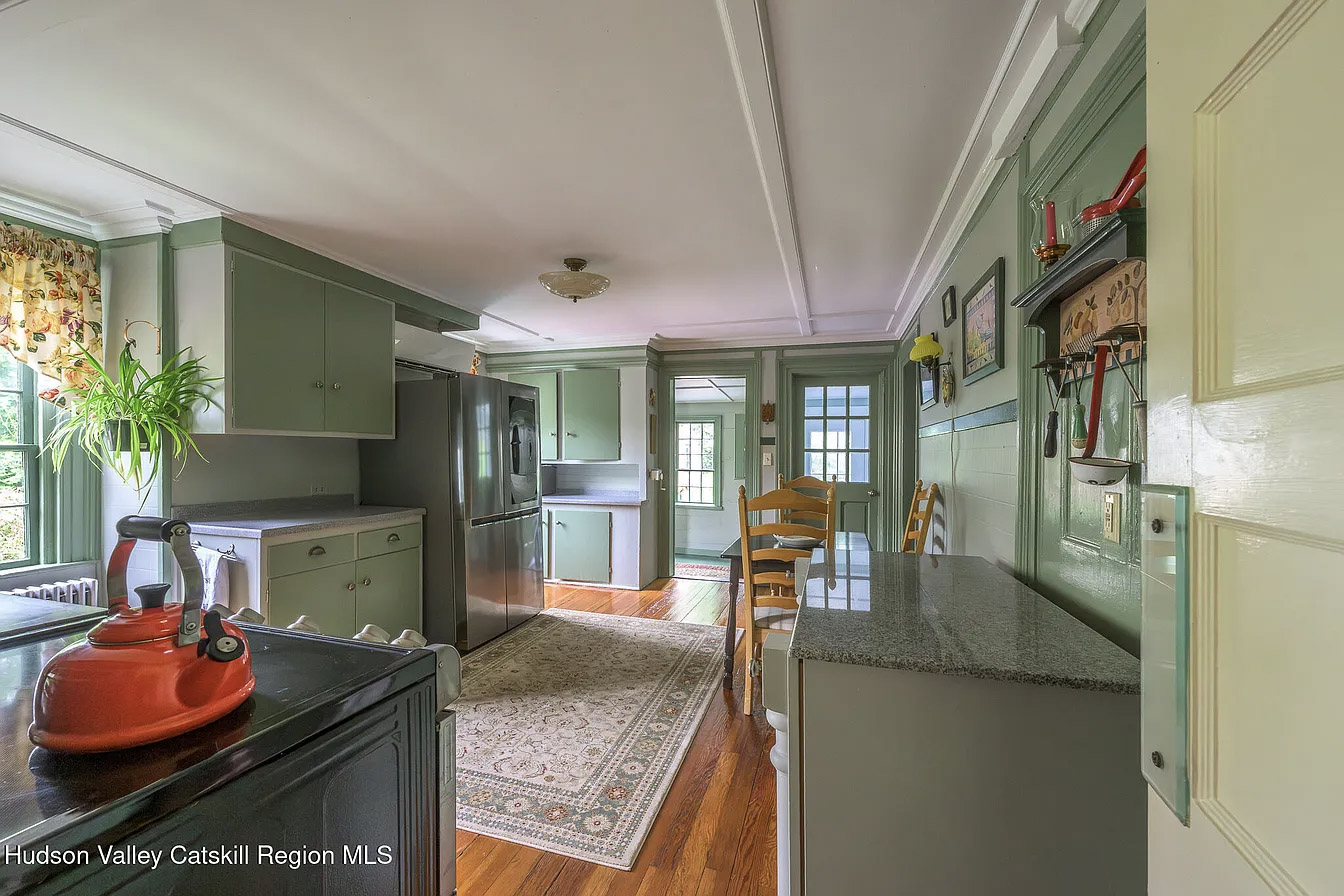 41-8c8bbdcc76f4a7389b91c99fc85cffa4-uncropped_scaled_within_1344_1008