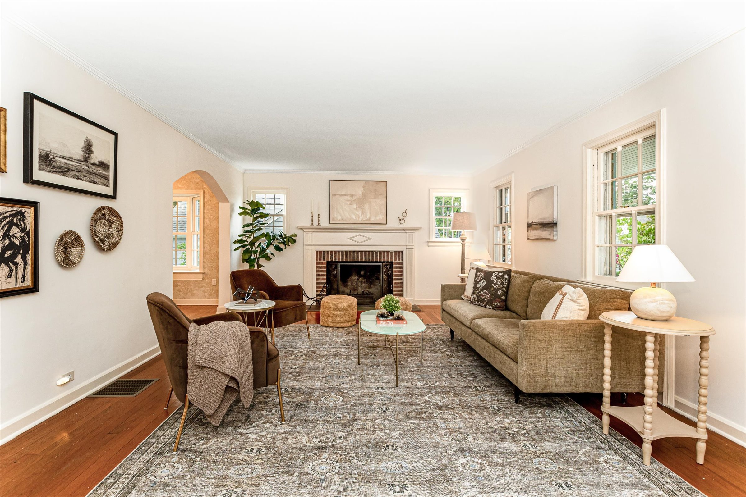 09-Living Room