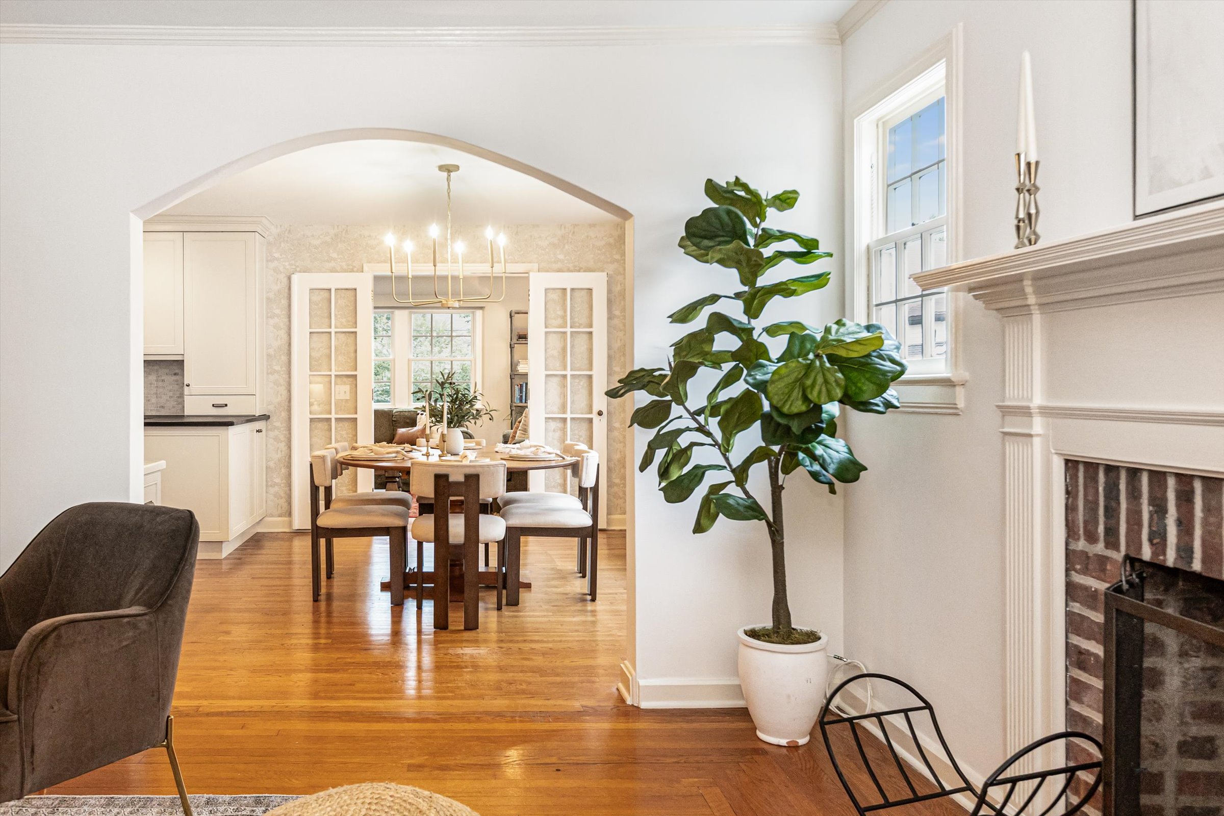 12-Living Room to Dining