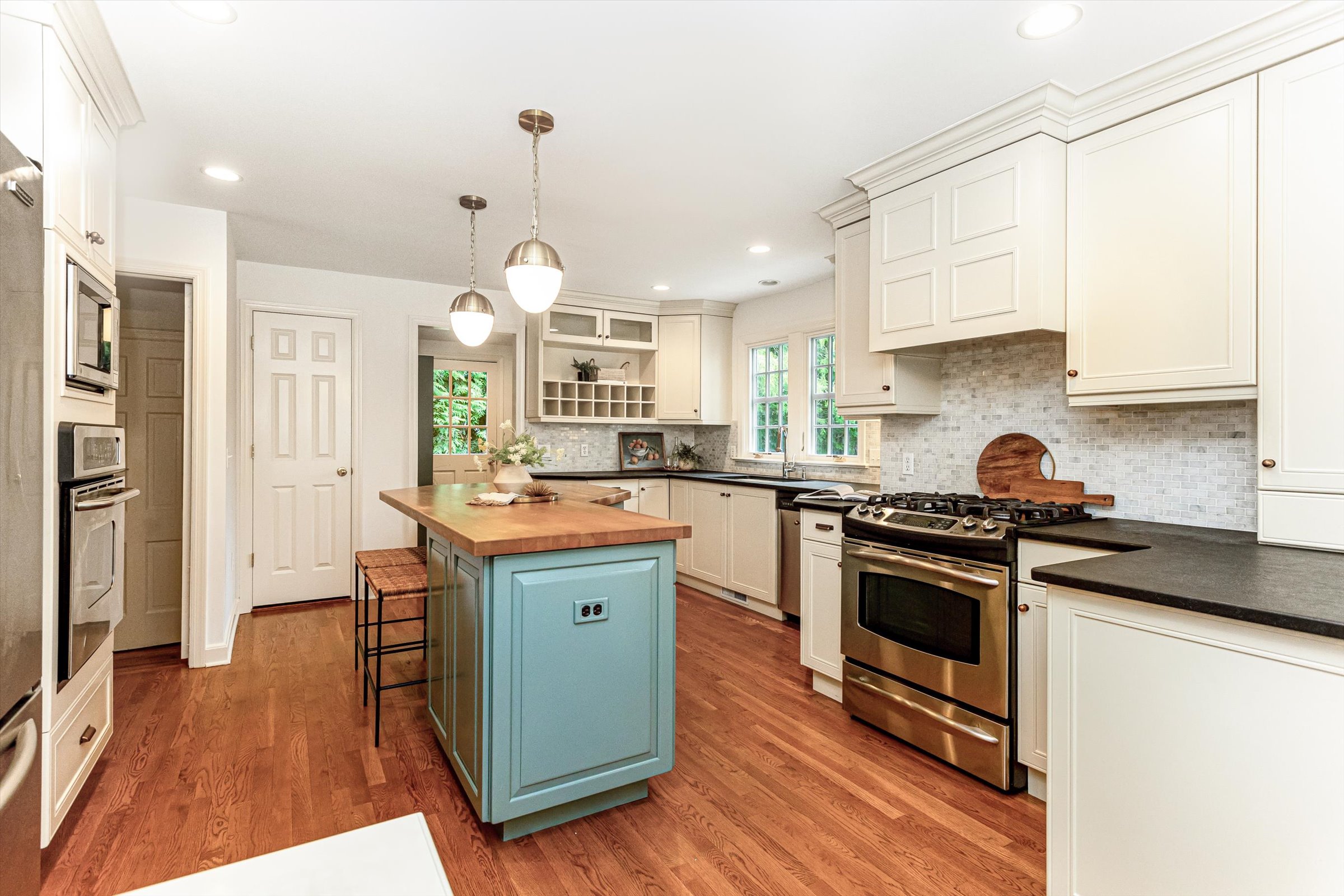 22-Kitchen