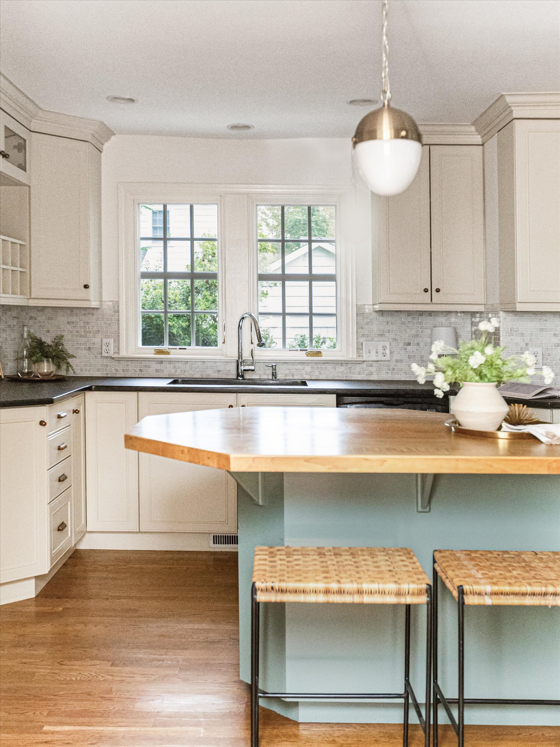 24-Kitchen