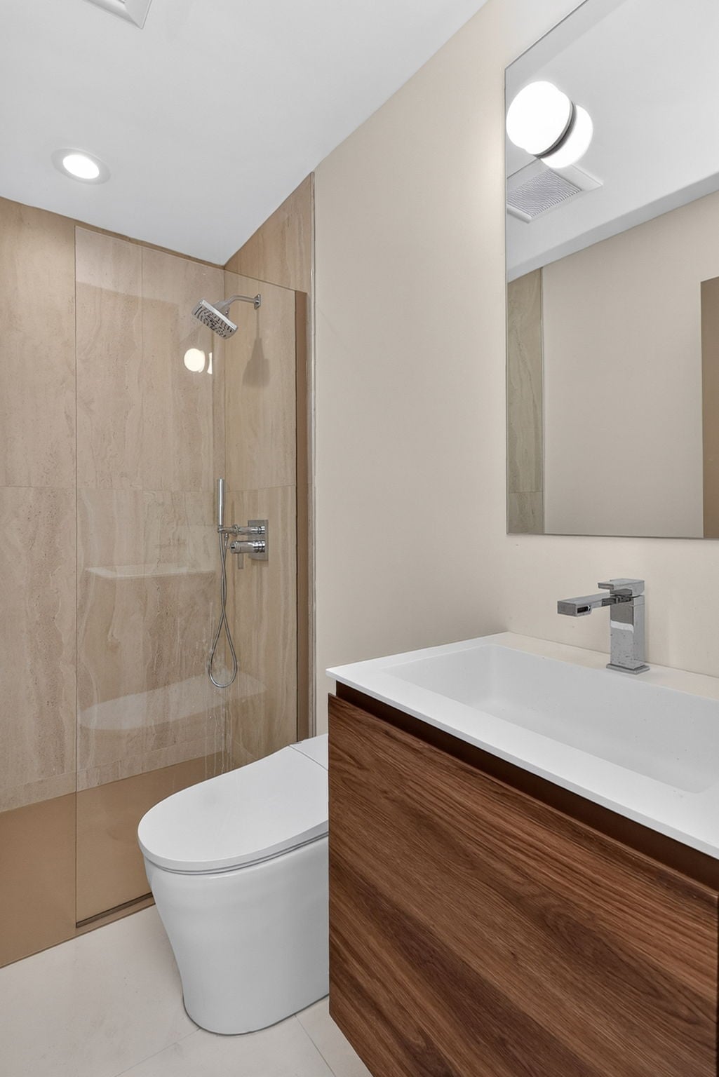 27-web-or-mls-42 Royal Vale-27