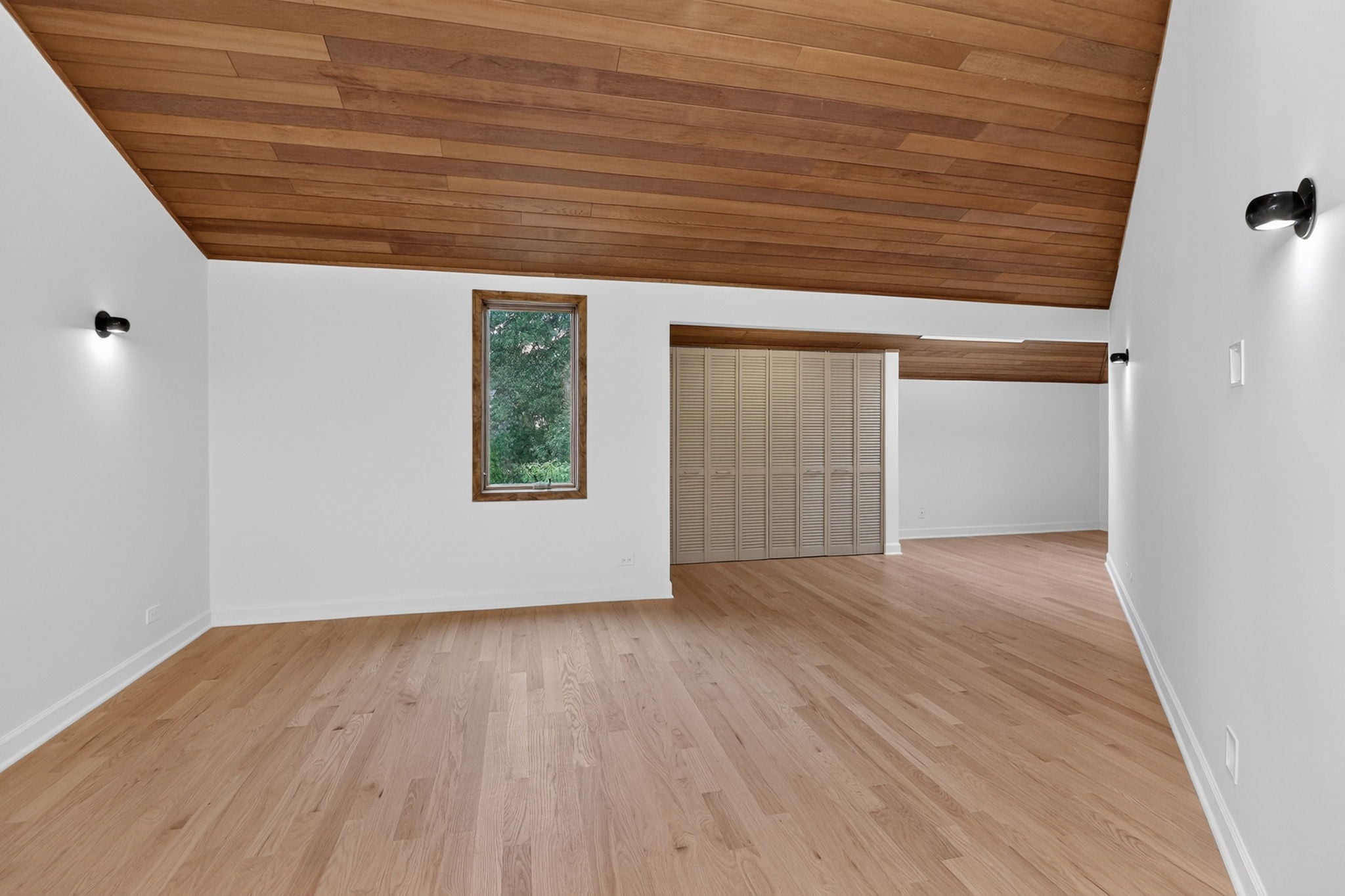 35-web-or-mls-42 Royal Vale-4