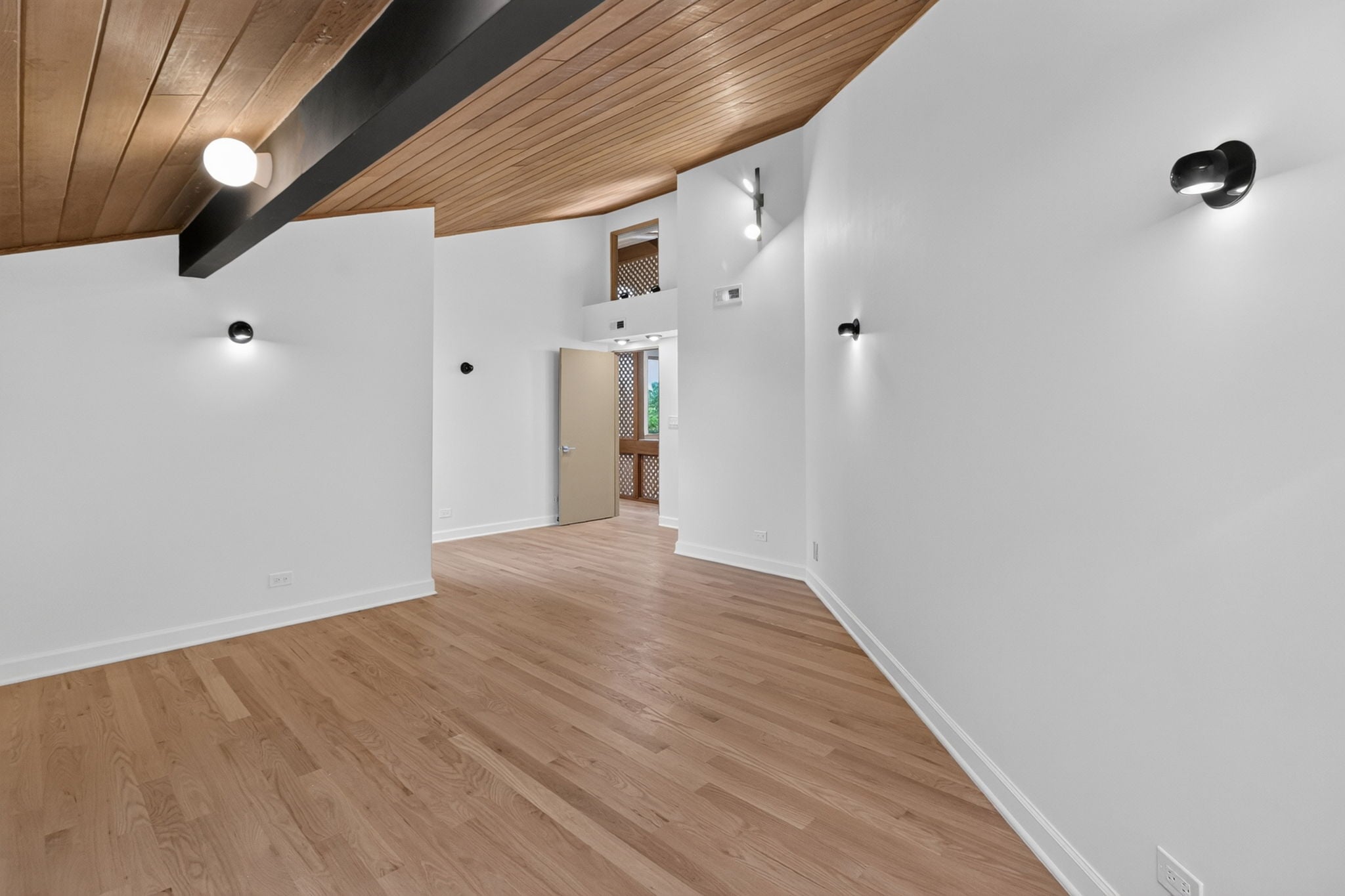 39-web-or-mls-42 Royal Vale-10