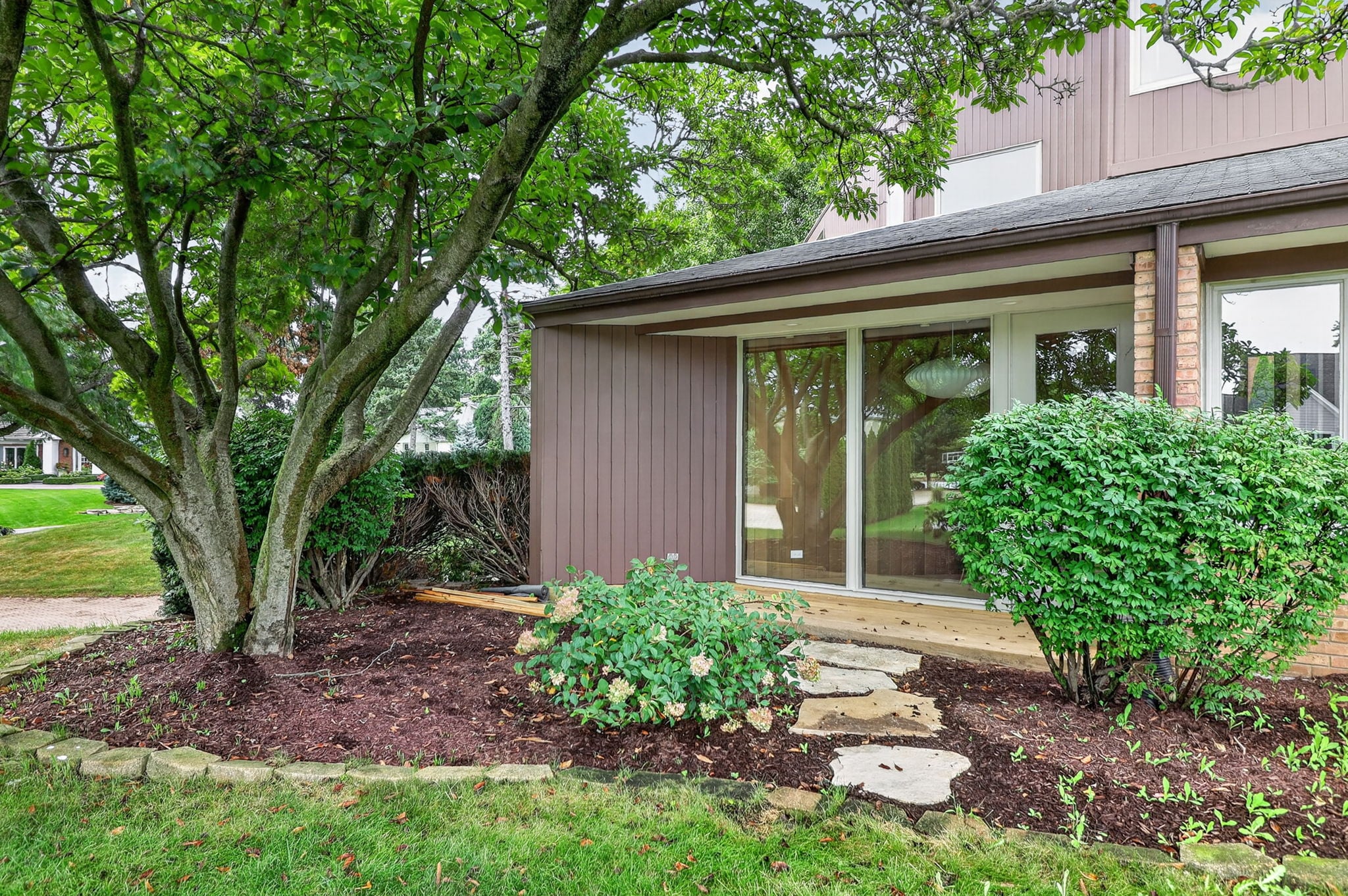 47-web-or-mls-42 Royal Vale-47