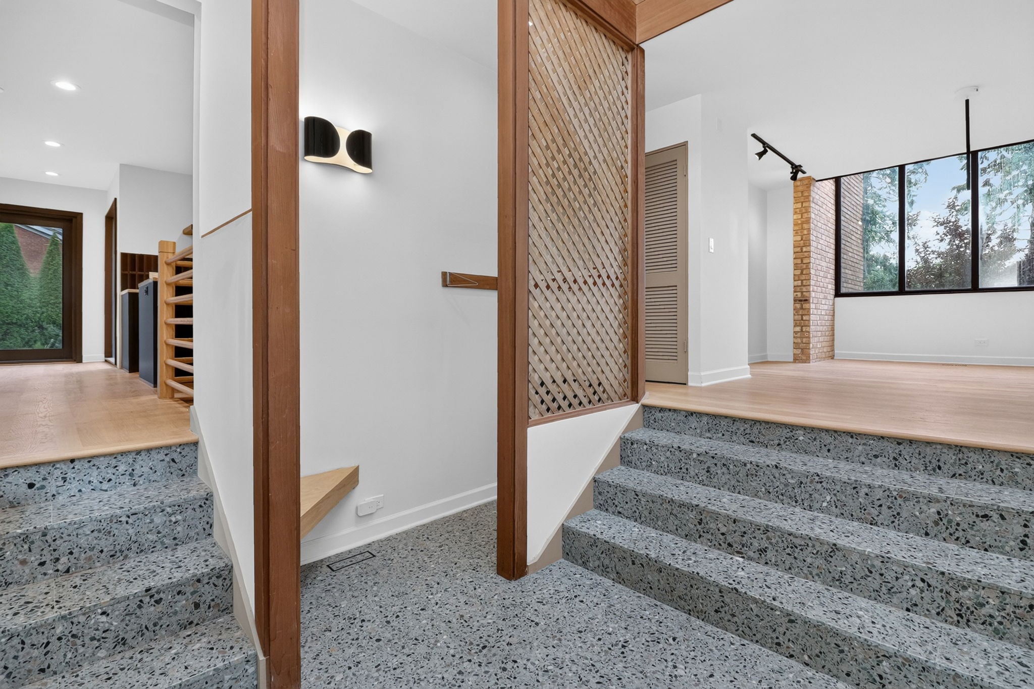 5-web-or-mls-42 Royal Vale-20