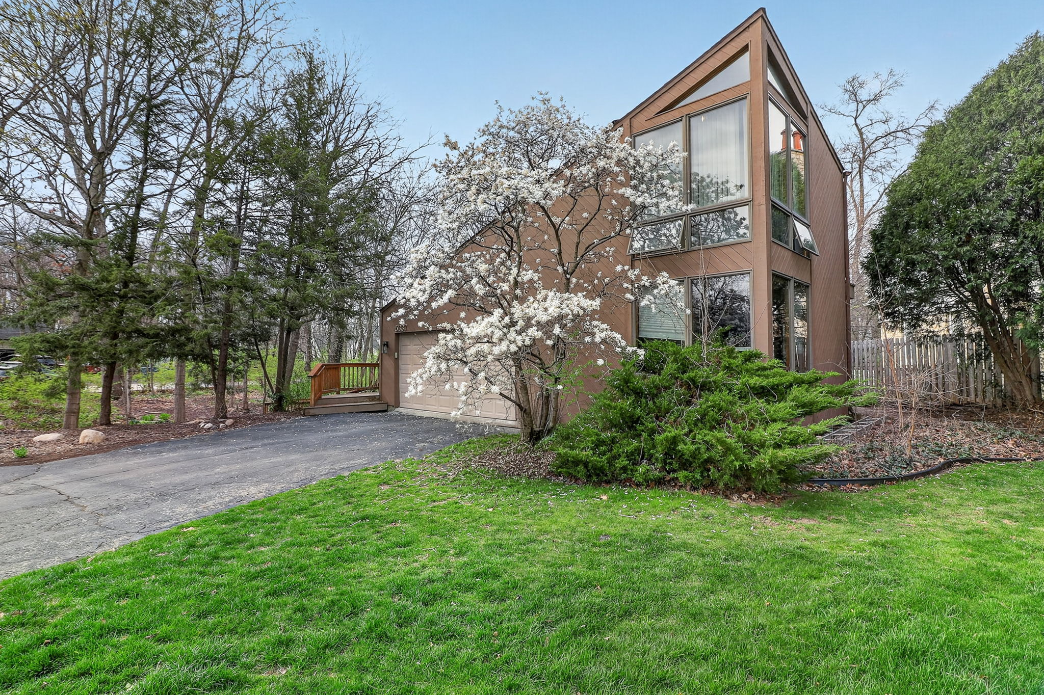 2-web-or-mls-5337 Brookbank-1