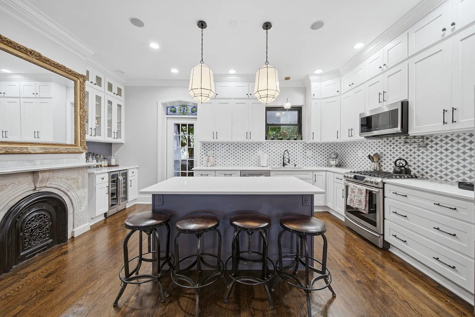 20 W Cottage St, Boston, MA 02125-1