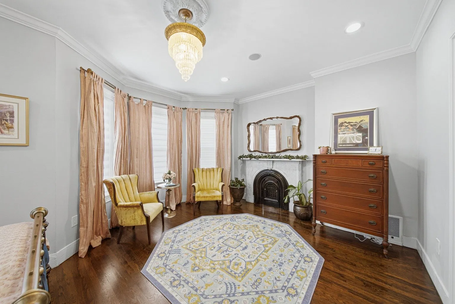 20 W Cottage St, Boston, MA 02125-13