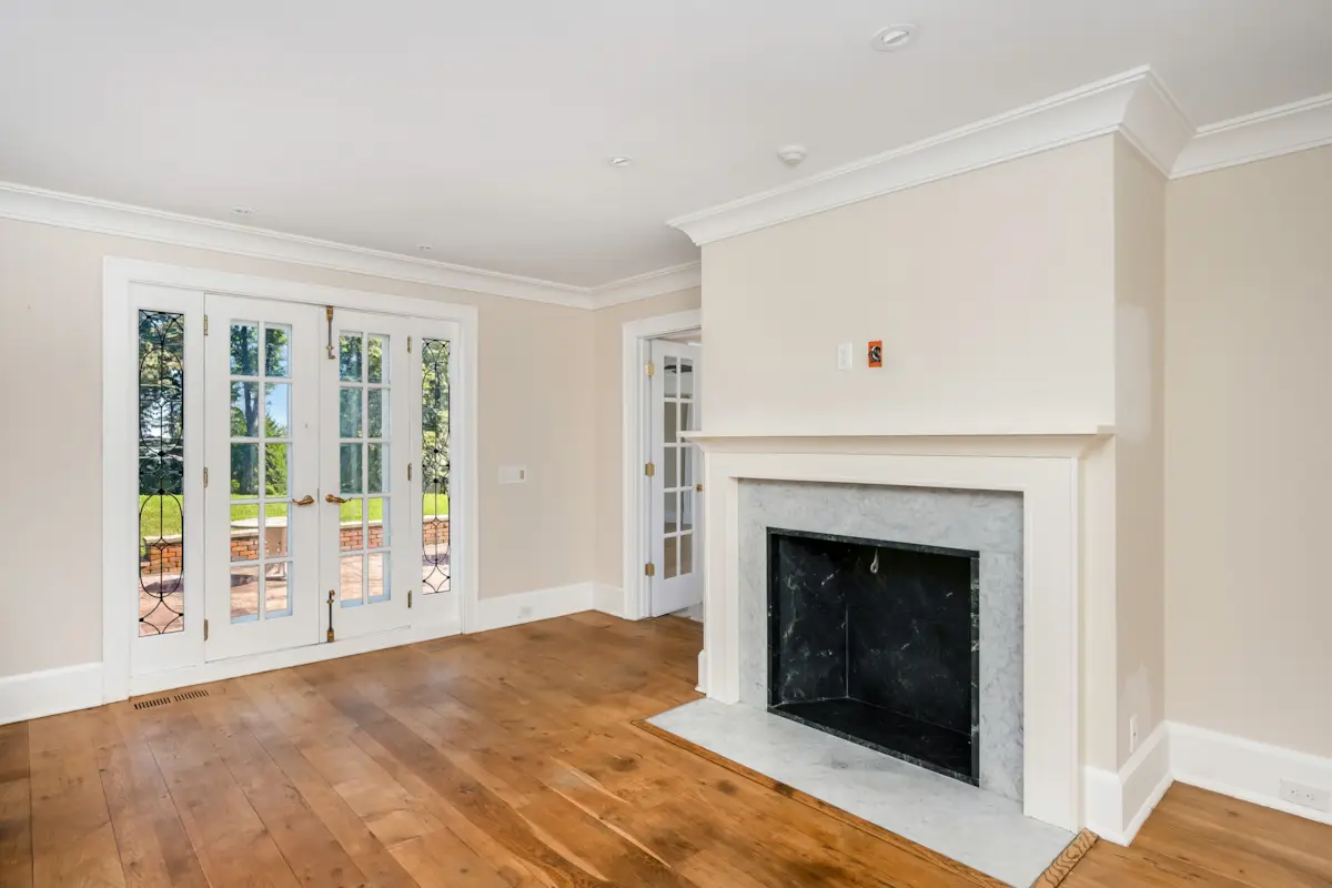 21 Point Road Norwalk, CT 06854-10