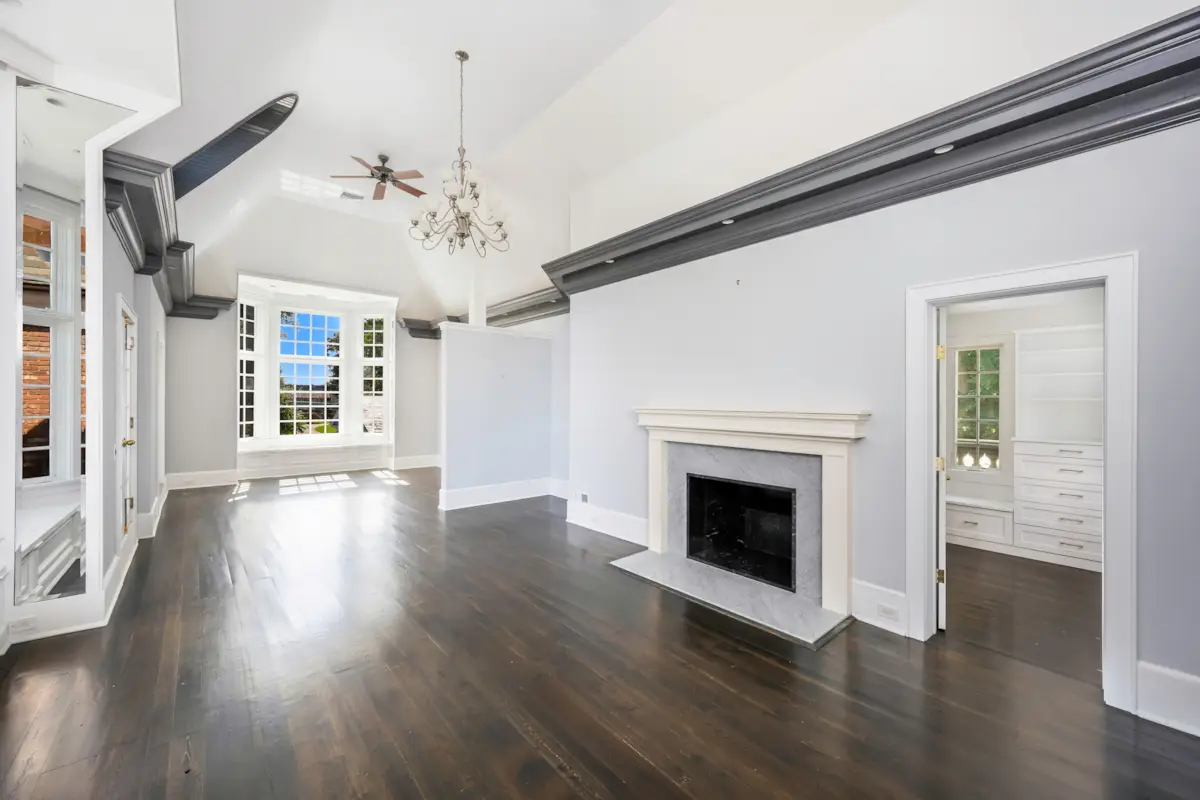 21 Point Road Norwalk, CT 06854-16