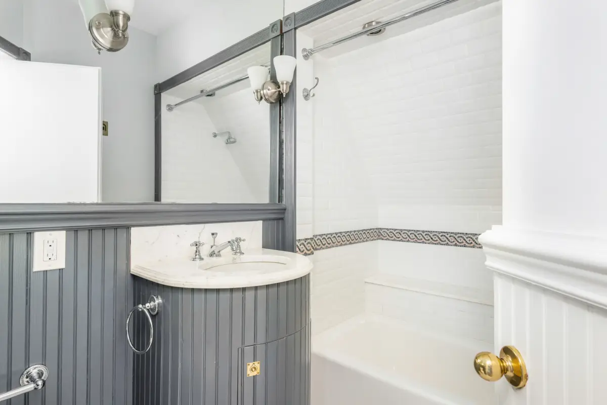 21 Point Road Norwalk, CT 06854-30
