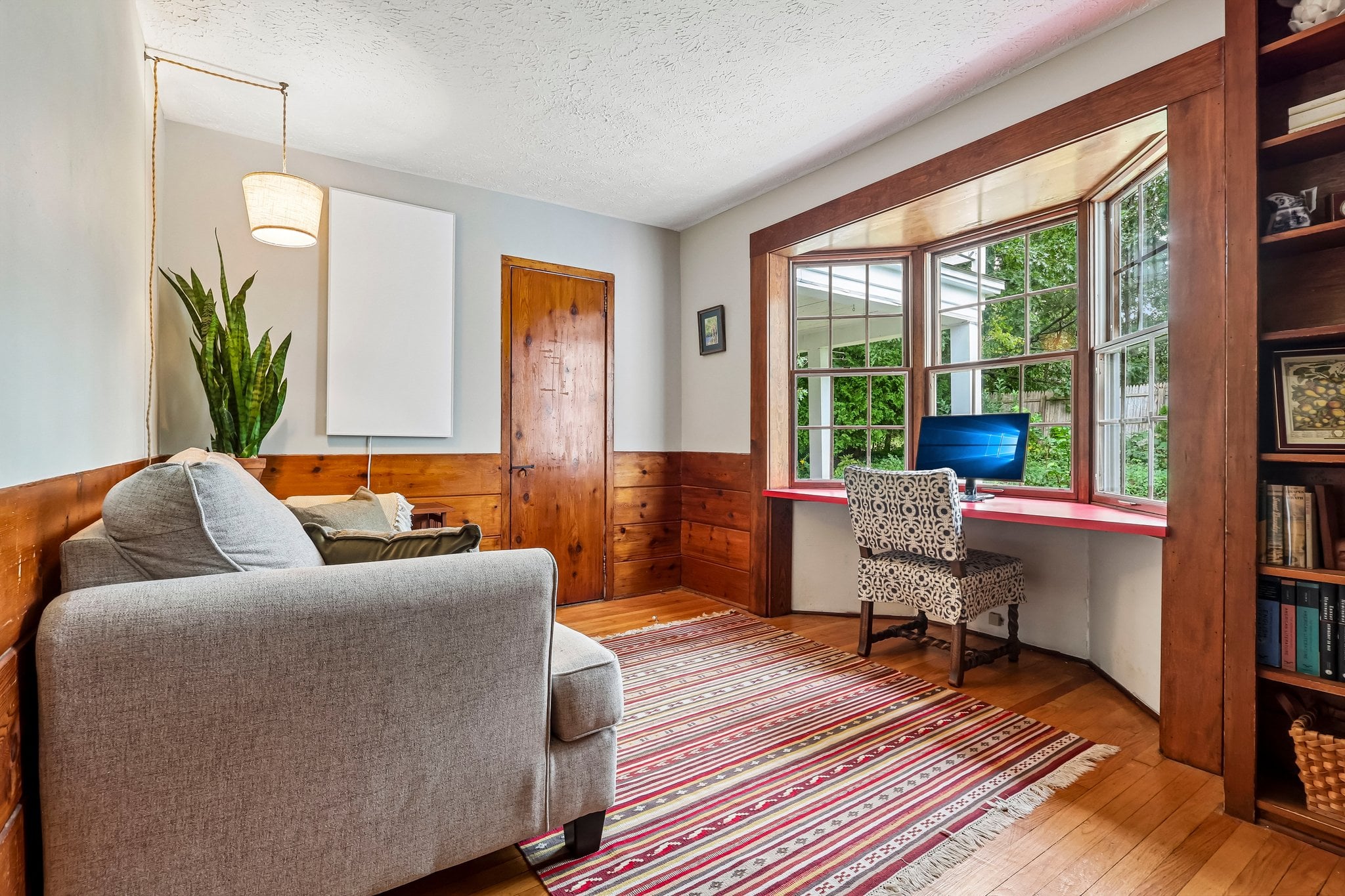 23-web-or-mls-10215 Chardon Rd-S2209-023