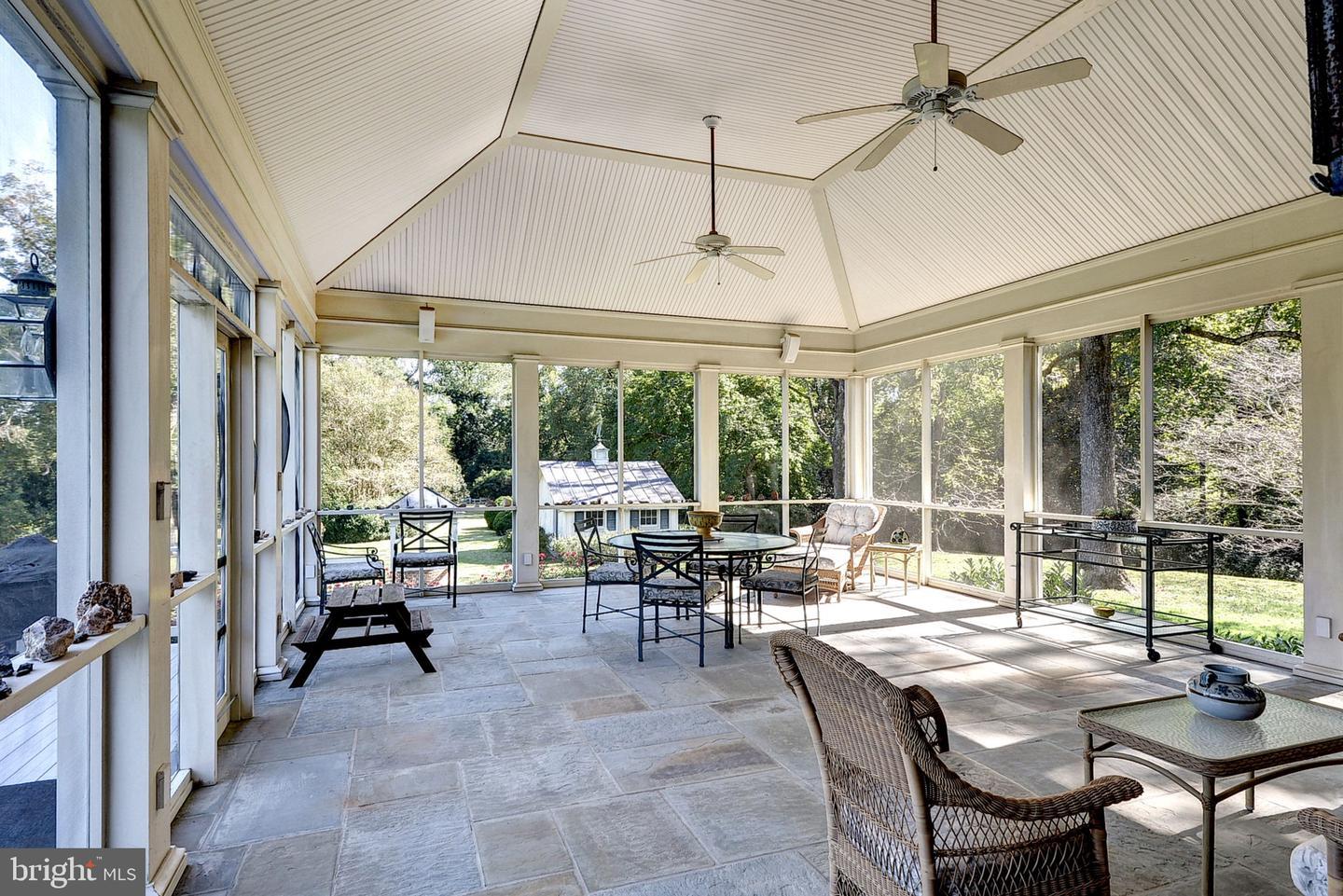 269 Ben Lomond RdDunnsville, VA 22454-43