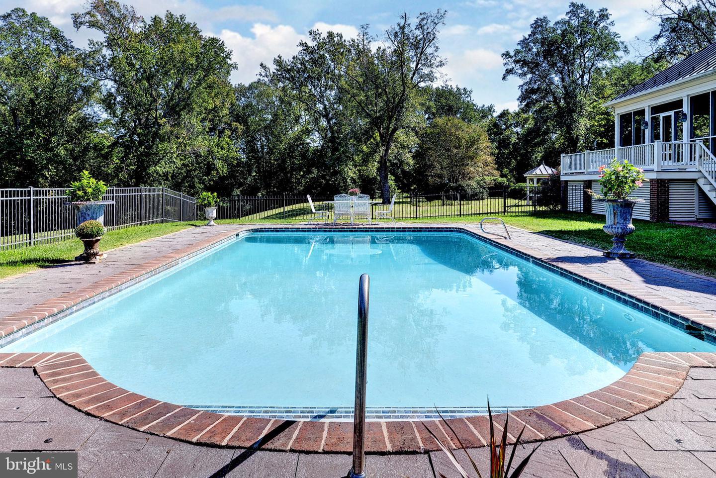269 Ben Lomond RdDunnsville, VA 22454-46