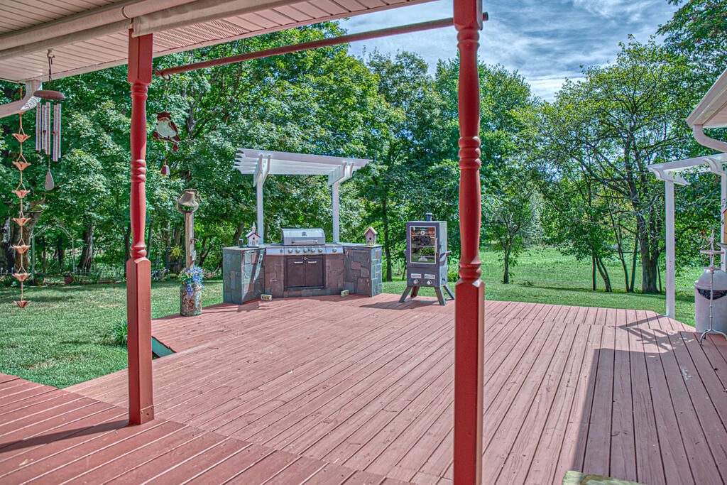 Country Home in Sparta TN overall property view