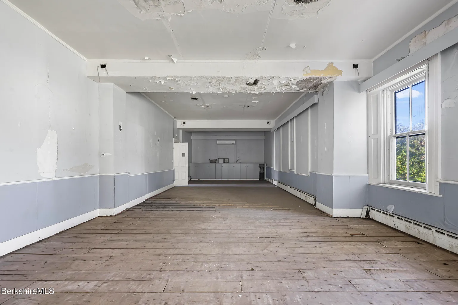 42 Wendell Ave, Pittsfield, MA 01201-28