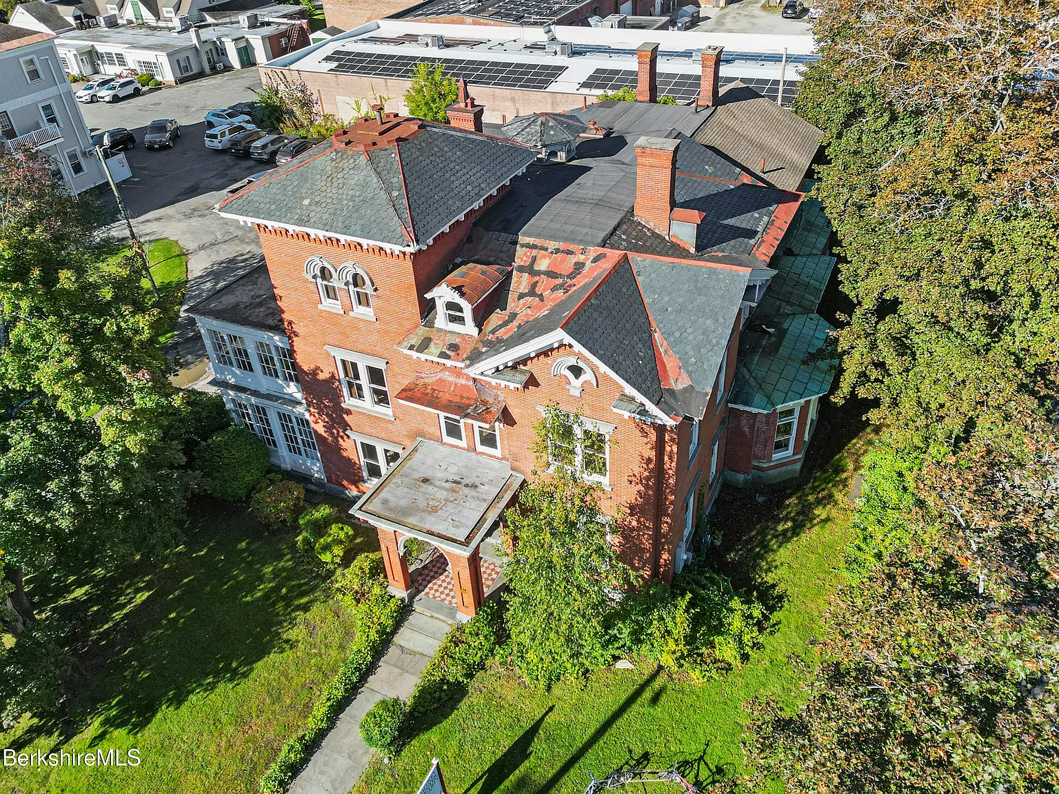 42 Wendell Ave, Pittsfield, MA 01201-3