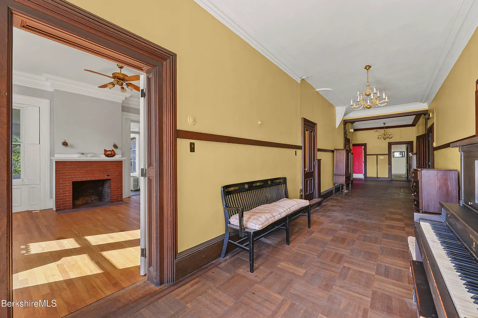 42 Wendell Ave, Pittsfield, MA 01201-36