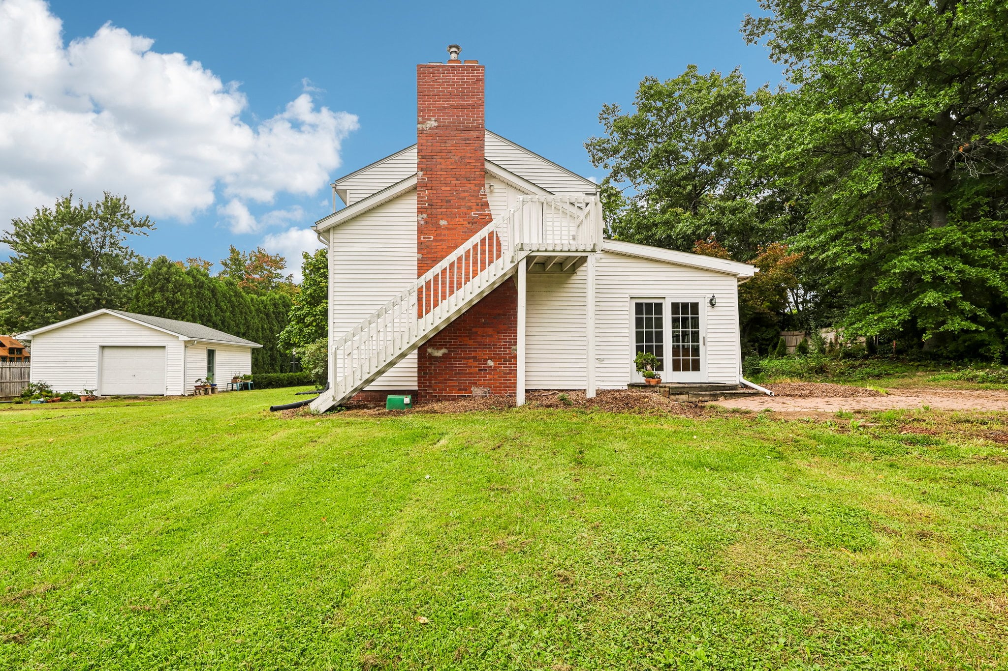 42-web-or-mls-10215 Chardon Rd-S2209-042