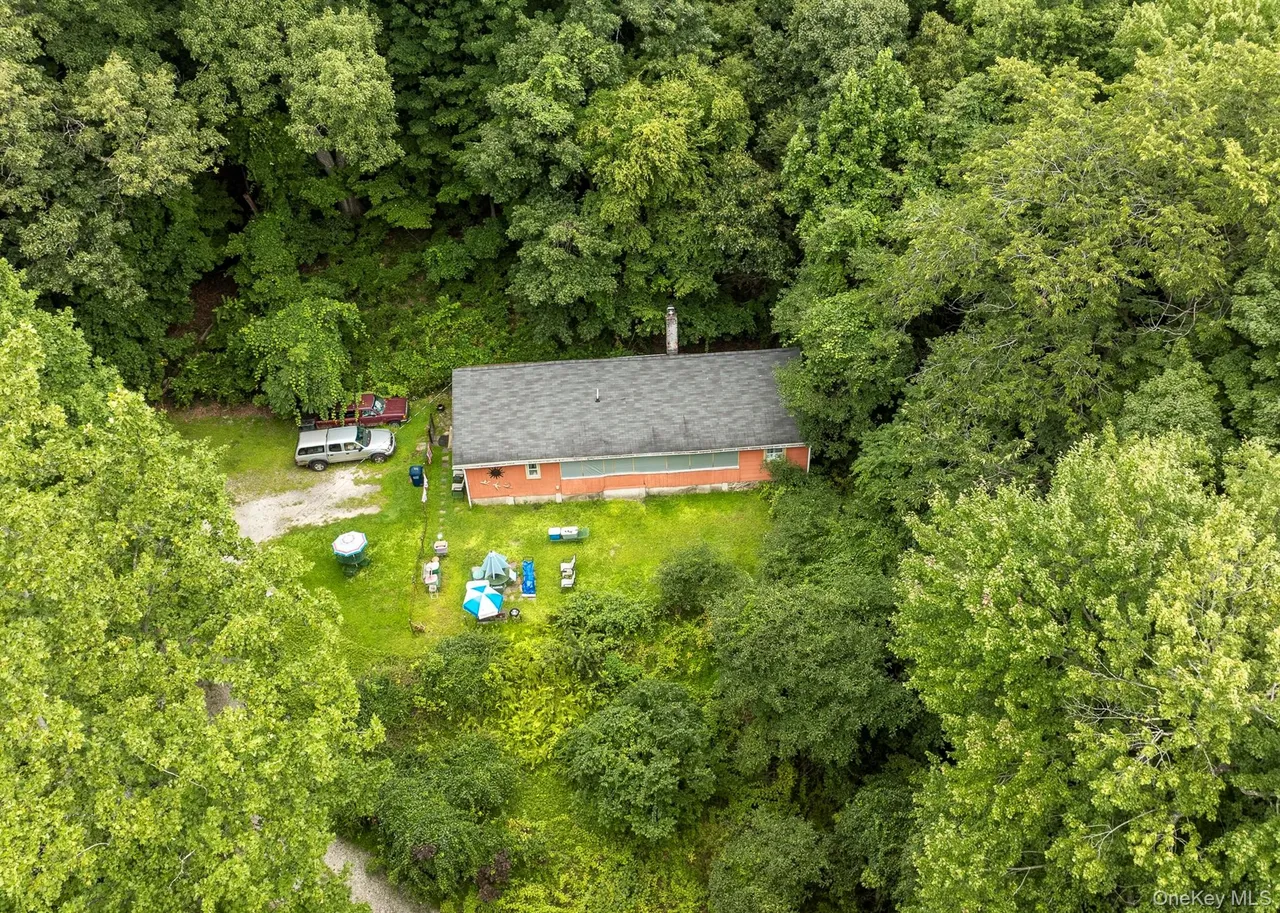 47 Rock Rd N, Carmel, NY 10512-13