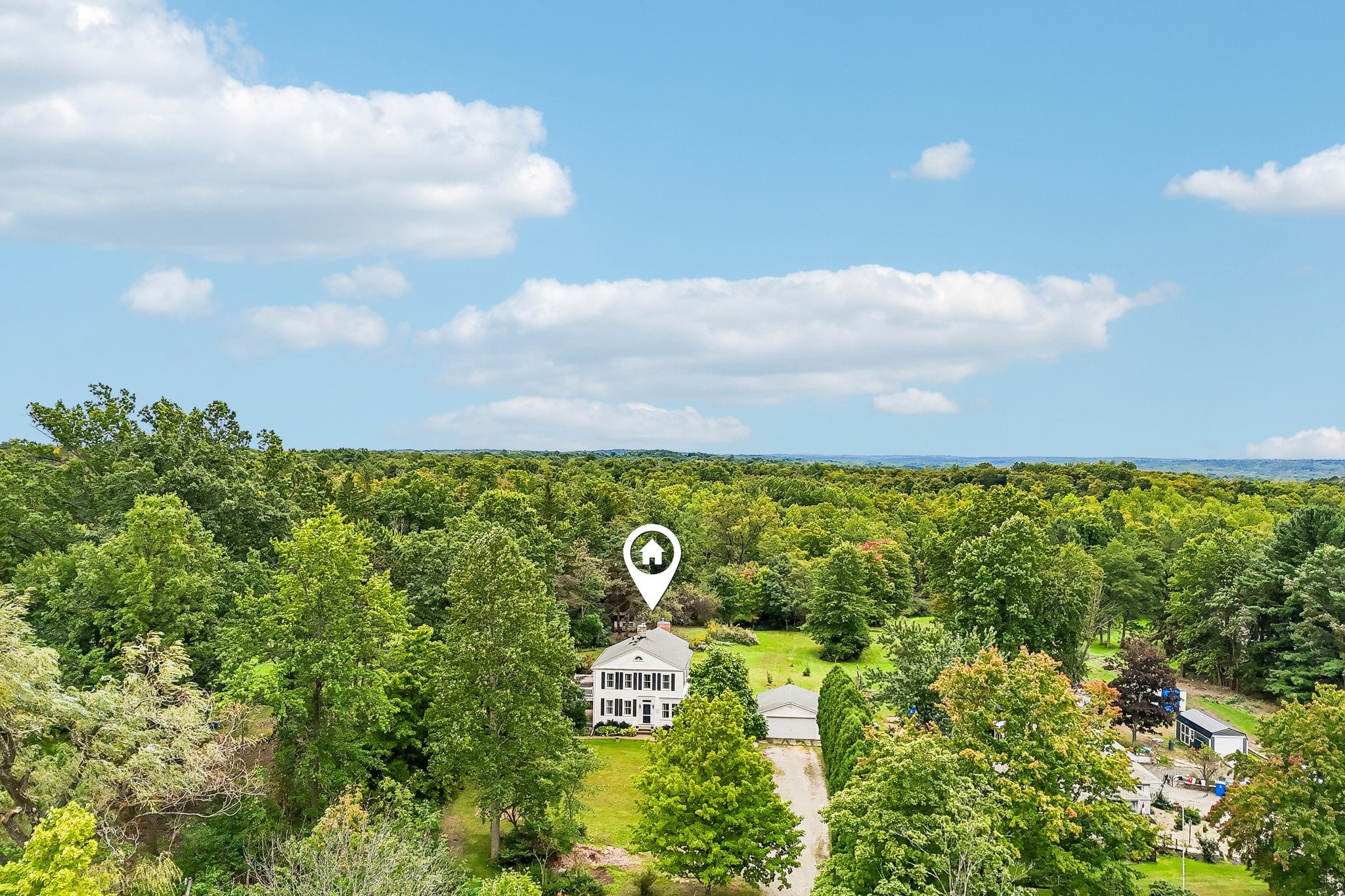 48-web-or-mls-10215 Chardon Rd-S2209-047a