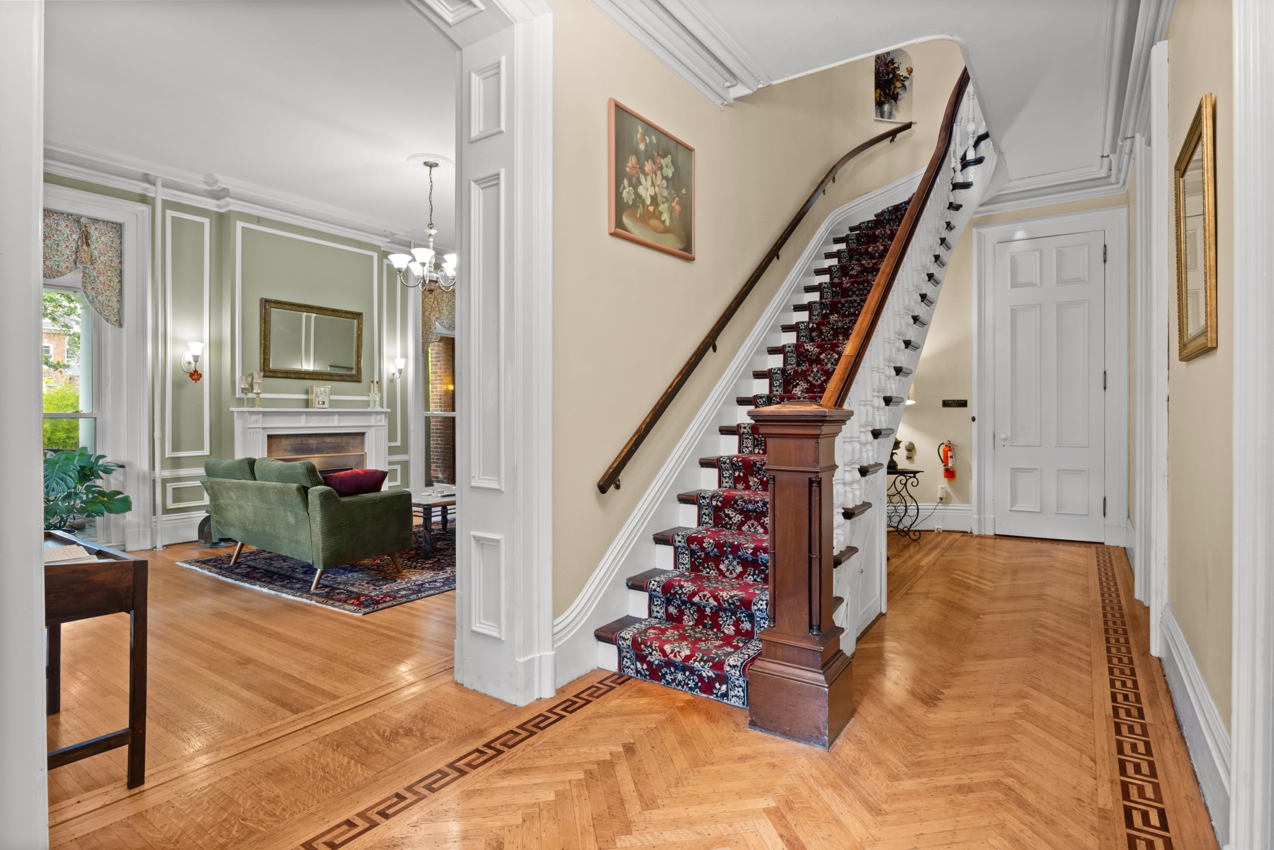 600-Castle-St-Geneva-NY-14456-23