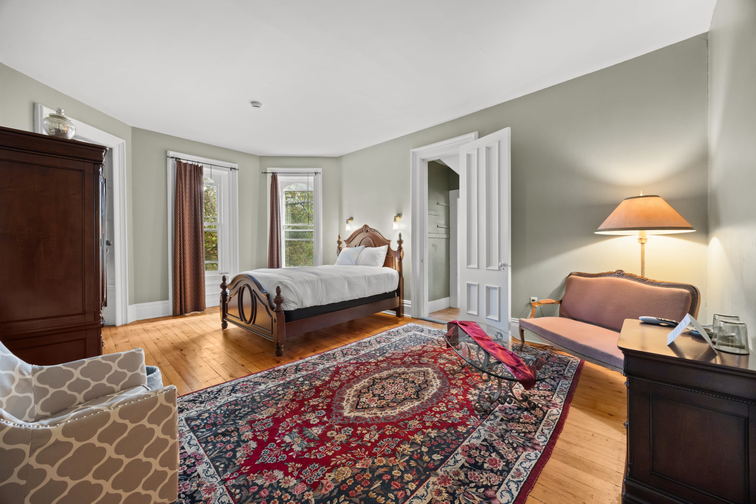 600-Castle-St-Geneva-NY-14456-31