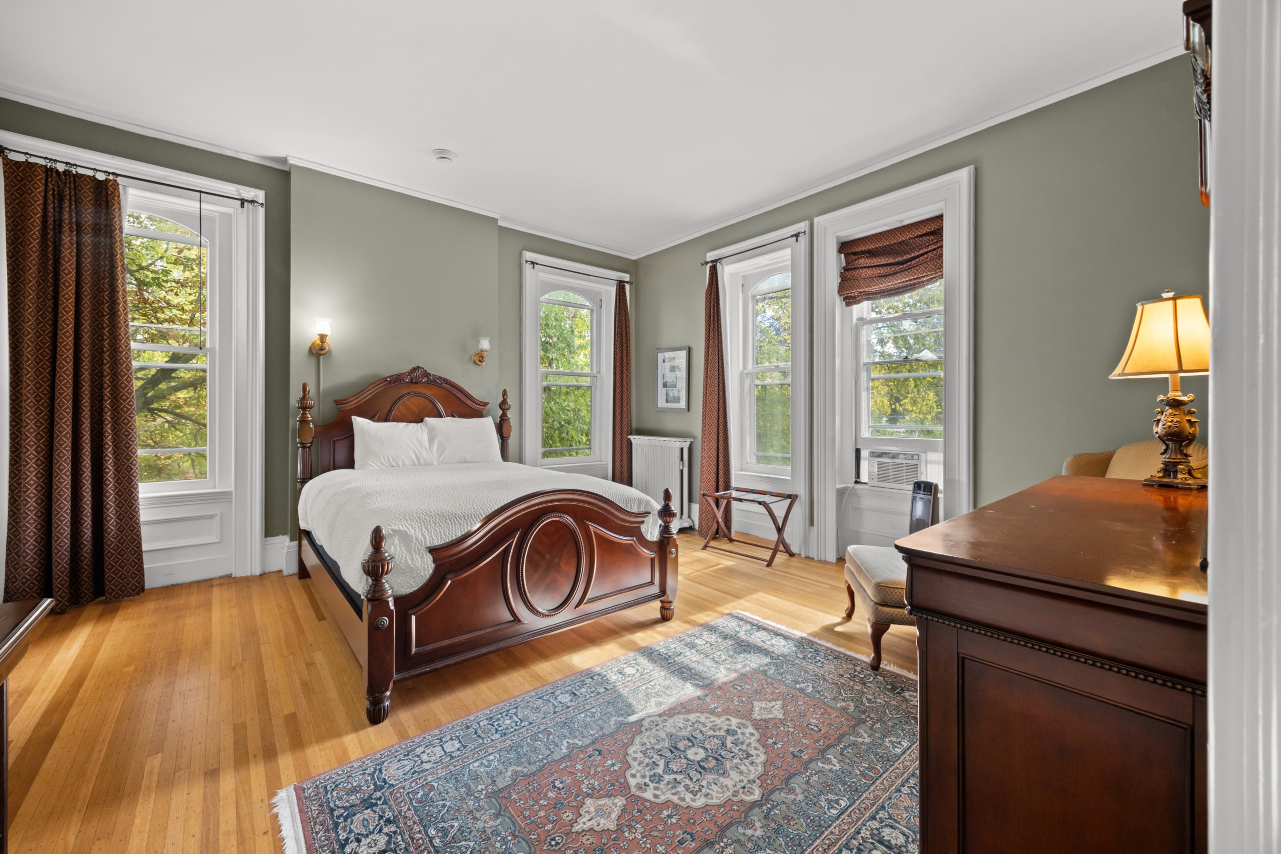 600-Castle-St-Geneva-NY-14456-34