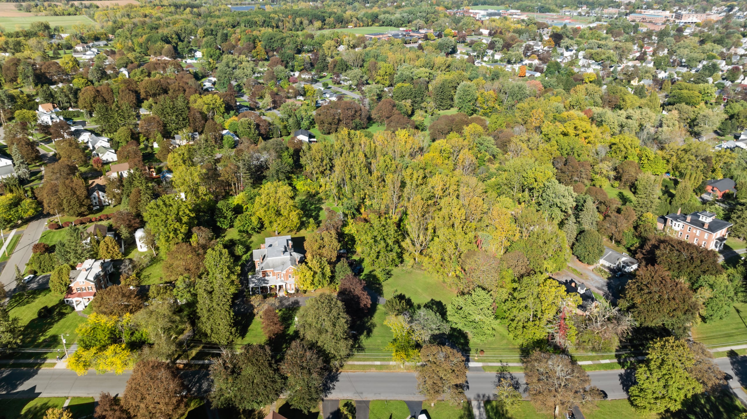 600-Castle-St-Geneva-NY-14456-61