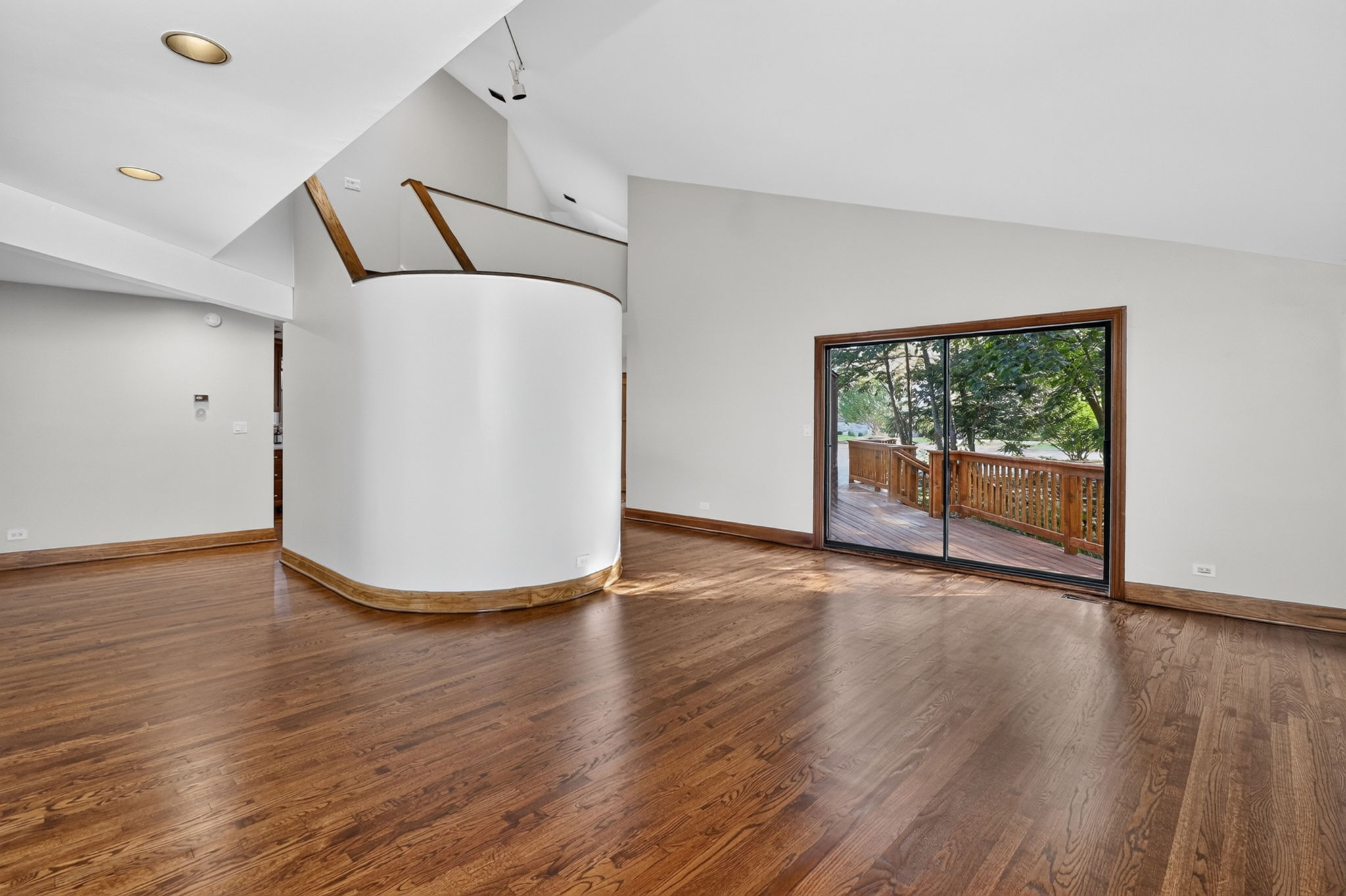 61-web-or-mls-5337 Brookbank- Floor reshoot (5)