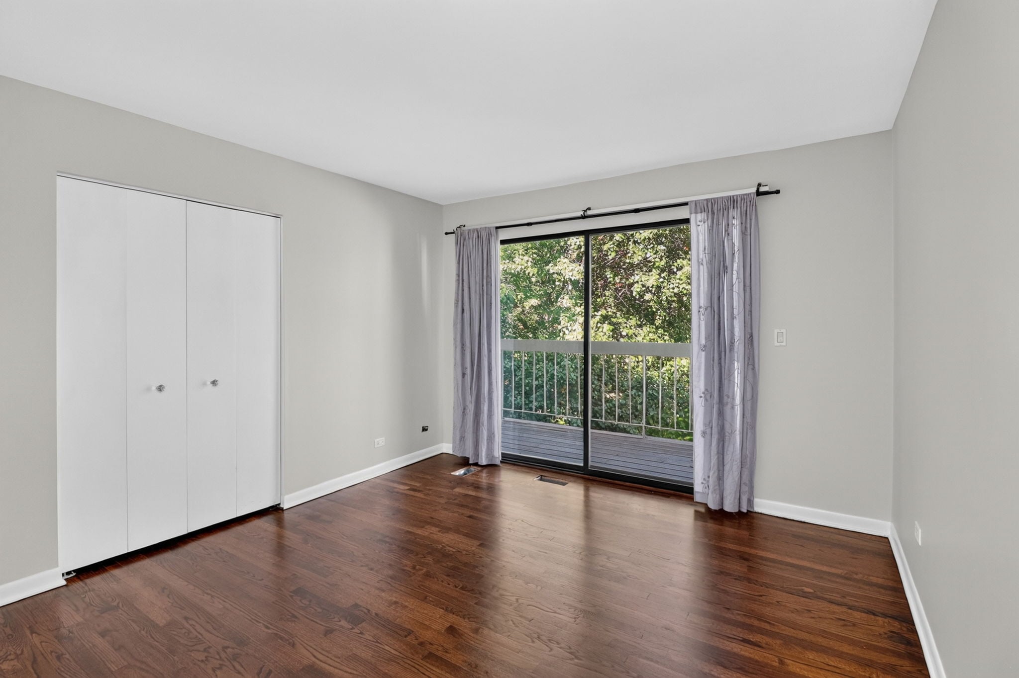 68-web-or-mls-5337 Brookbank- Floor reshoot (13)