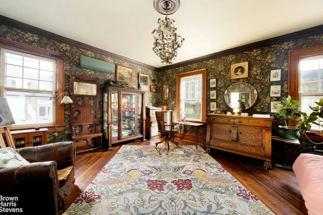 Indoor and outdoor flow at 85 Westminster Road